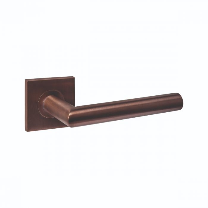 Intersteel Deurkruk Q 04 op rozet verdekt 53x53x6mm PVD brons